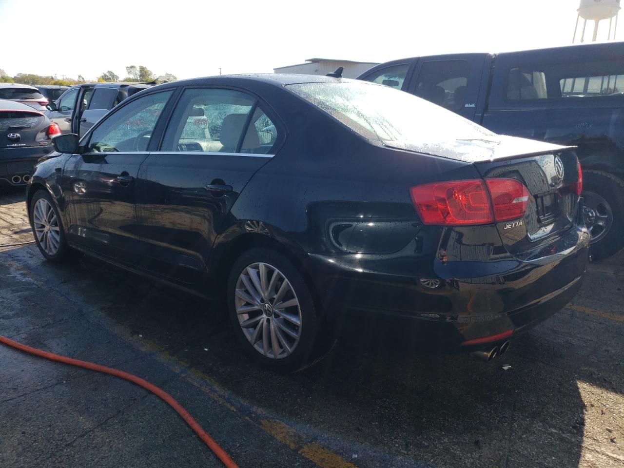 Image 2 of 2013 VOLKSWAGEN JETTA SEL 2013 with VIN 3VWLP7AJXDM415593