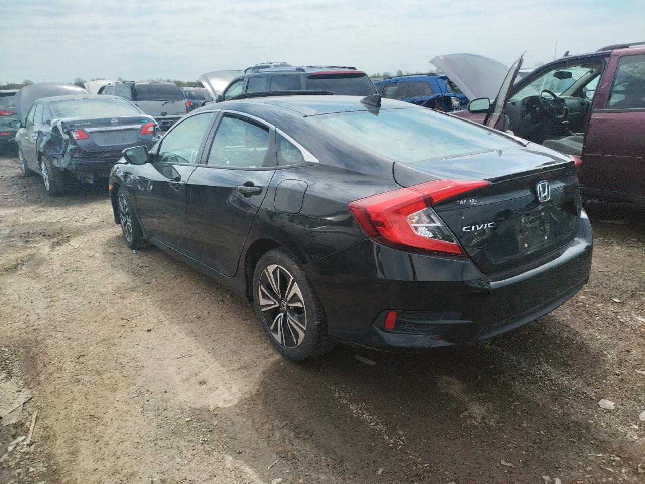 Obraz 3 z 2018 HONDA CIVIC EX 2018 z VIN 19XFC1F30JE003188