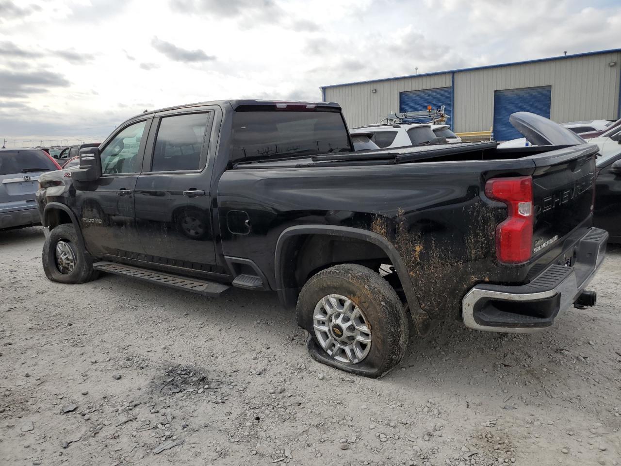 Obraz 2 z 2022 CHEVROLET SILVERADO K2500 HEAVY DUTY LT 2022 z VIN 1GC1YNE7XNF161668