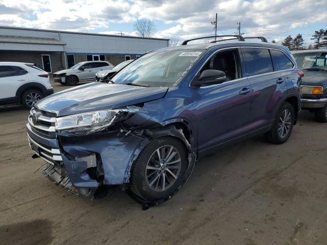 Image 1 of 2017 TOYOTA HIGHLANDER SE 2017 with VIN 5TDJZRFH6HS434766