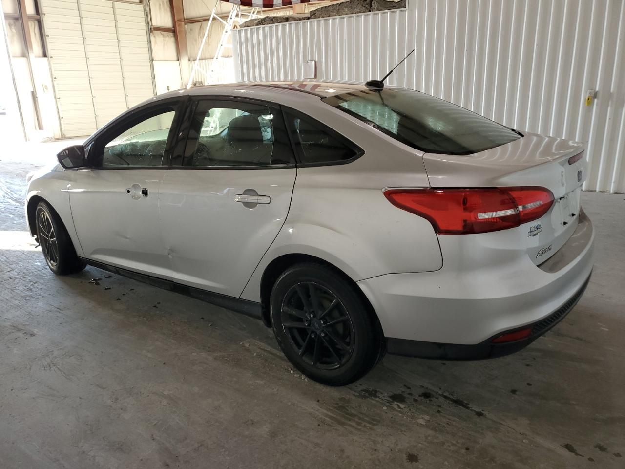 Image 2 of 2017 FORD FOCUS SE 2017 with VIN 1FADP3F27HL222770