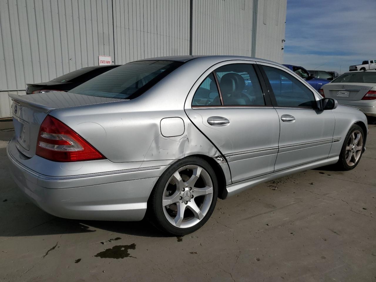 Image 3 of 2007 MERCEDES-BENZ C 230 2007 with VIN WDBRF52HX7A951296