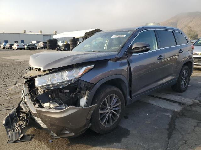 Image 1 of 2019 TOYOTA HIGHLANDER SE 2019 with VIN 5TDKZRFH4KS558921