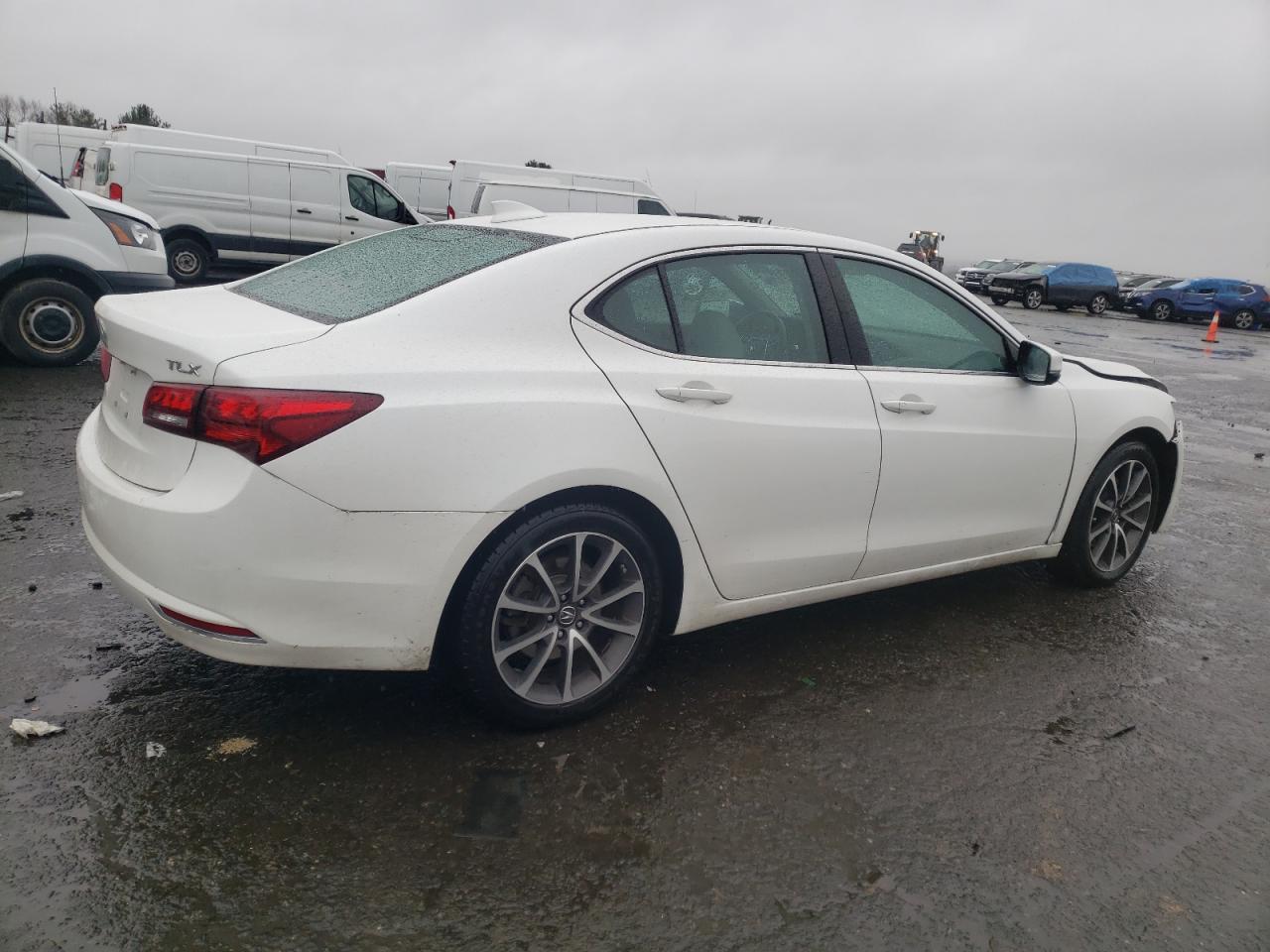 Изображение 3 2015 ACURA TLX TECH 2015 с VIN 19UUB2F55FA022378