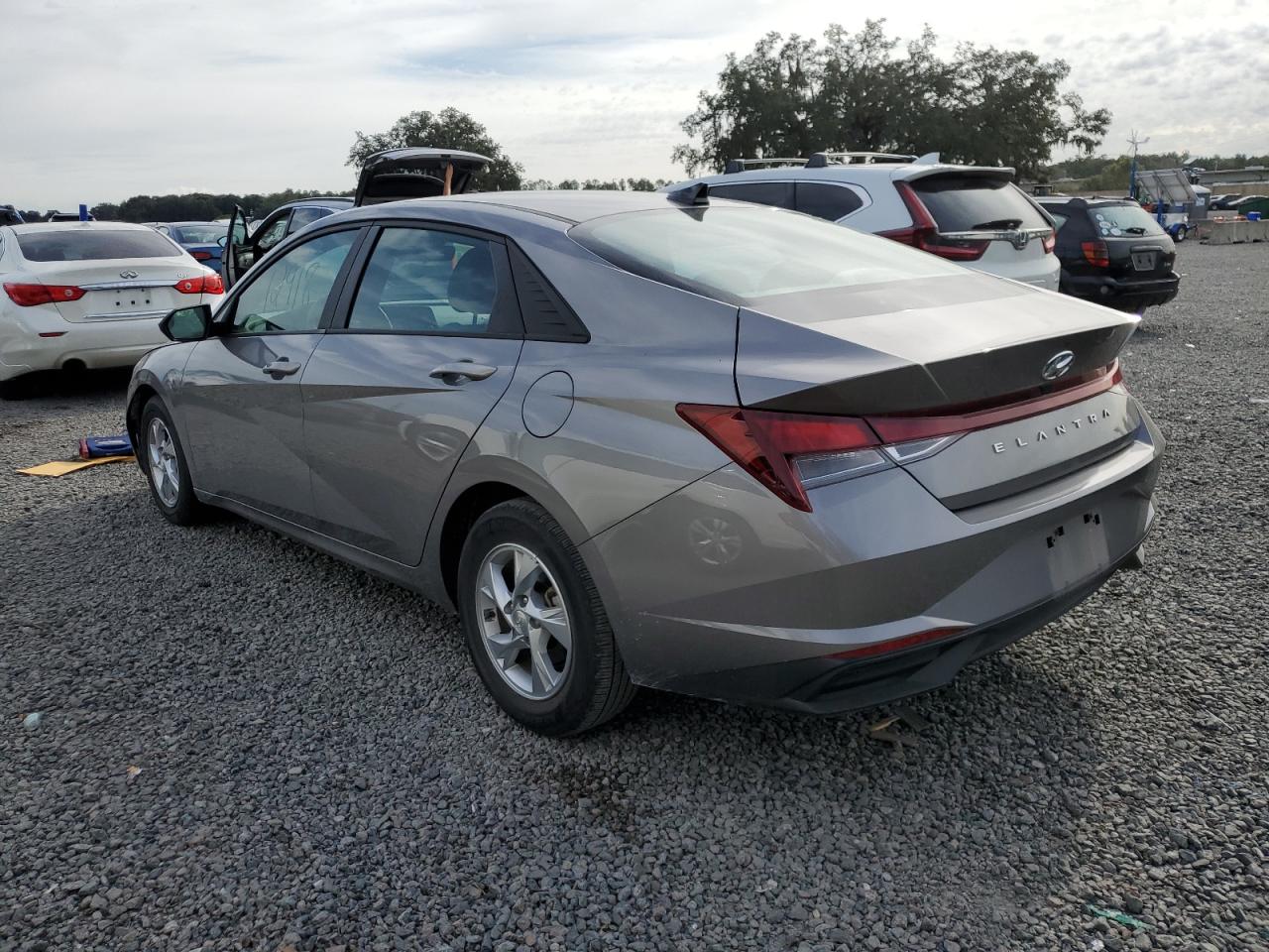Изображение 2 2021 HYUNDAI ELANTRA SE 2021 с VIN KMHLL4AG7MU213657