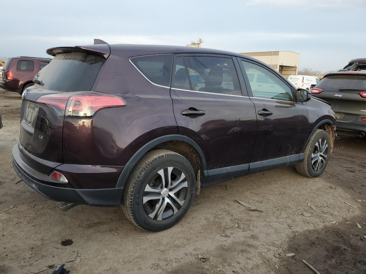 Image 3 of 2018 TOYOTA RAV4 LE 2018 with VIN 2T3ZFREV9JW443355