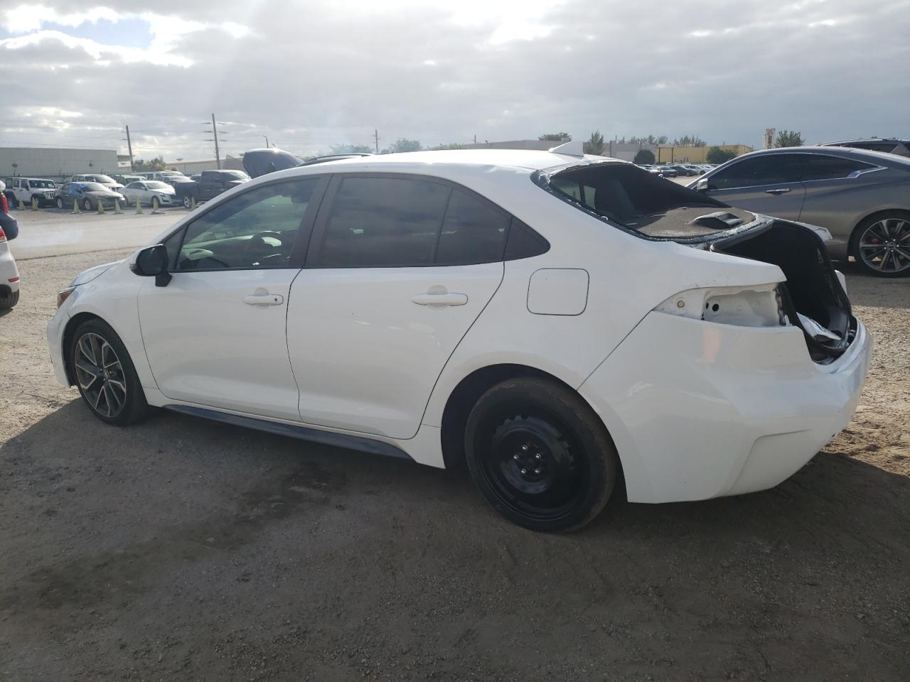 Изображение 2 2020 TOYOTA COROLLA SE 2020 с VIN 5YFS4RCE3LP020732