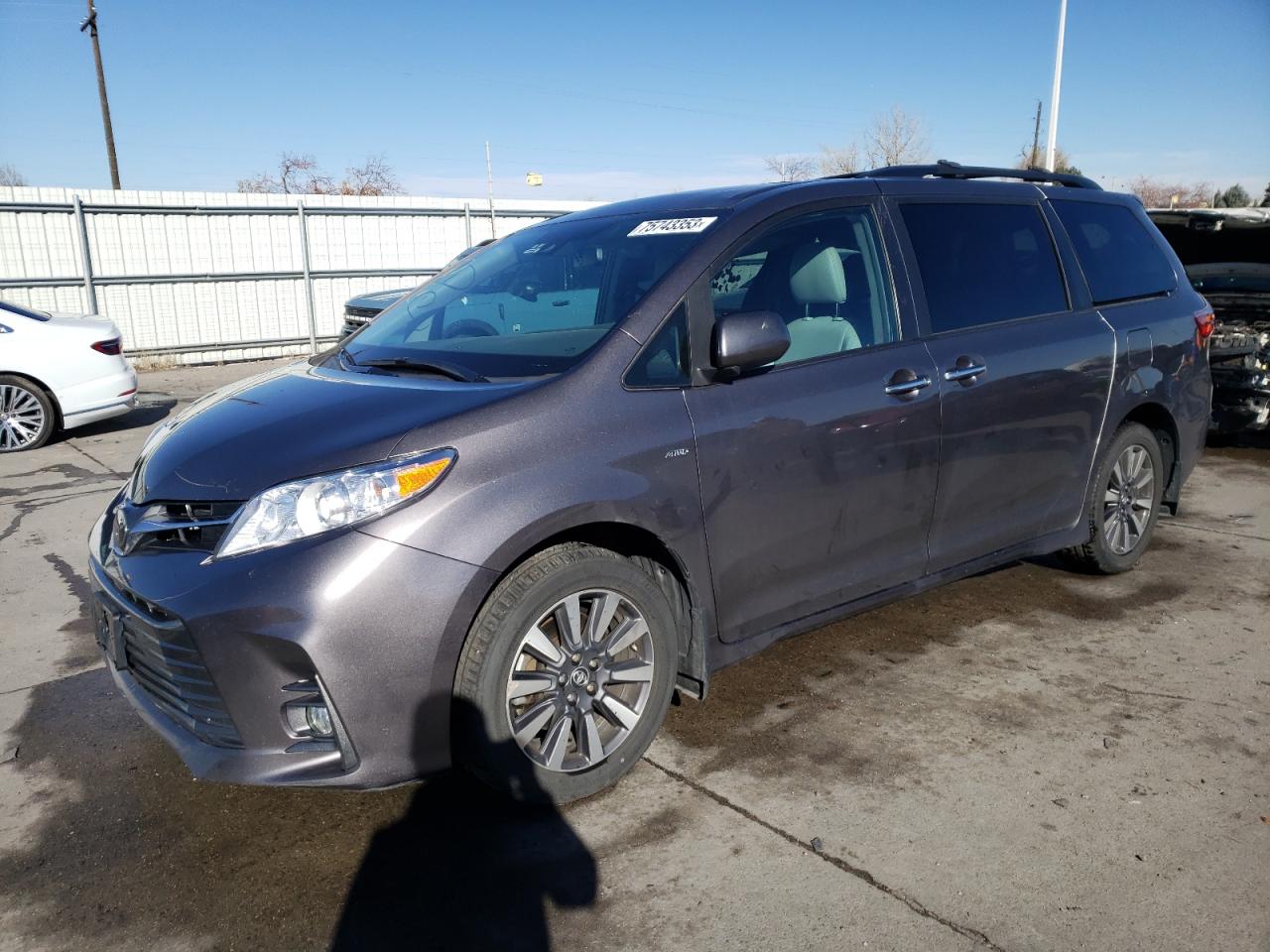 Image 1 of 2019 TOYOTA SIENNA XLE 2019 with VIN 5TDDZ3DC7KS222872