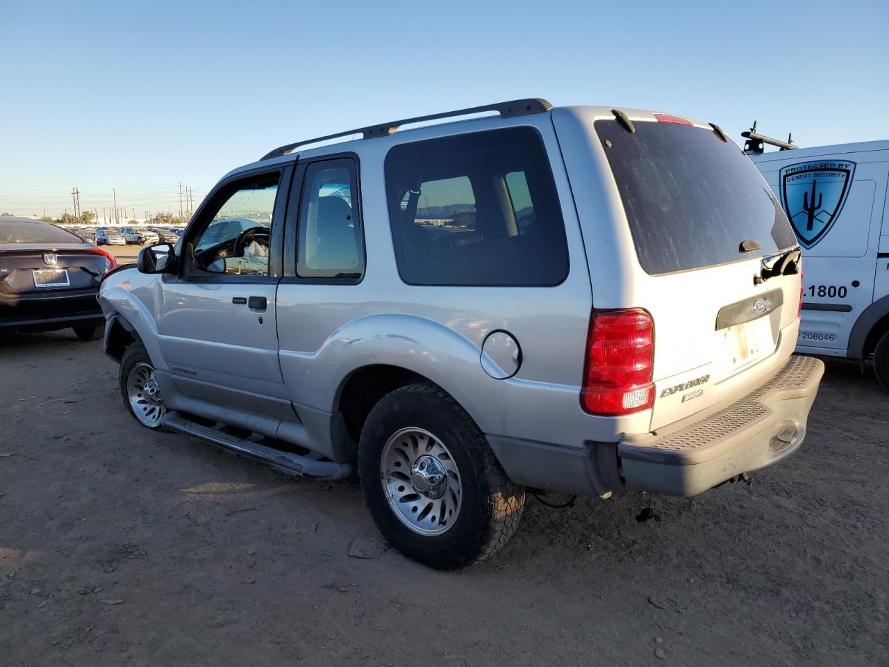 Obraz 2 z 2001 FORD EXPLORER SPORT 2001 z VIN 1FMYU60E51UC05681