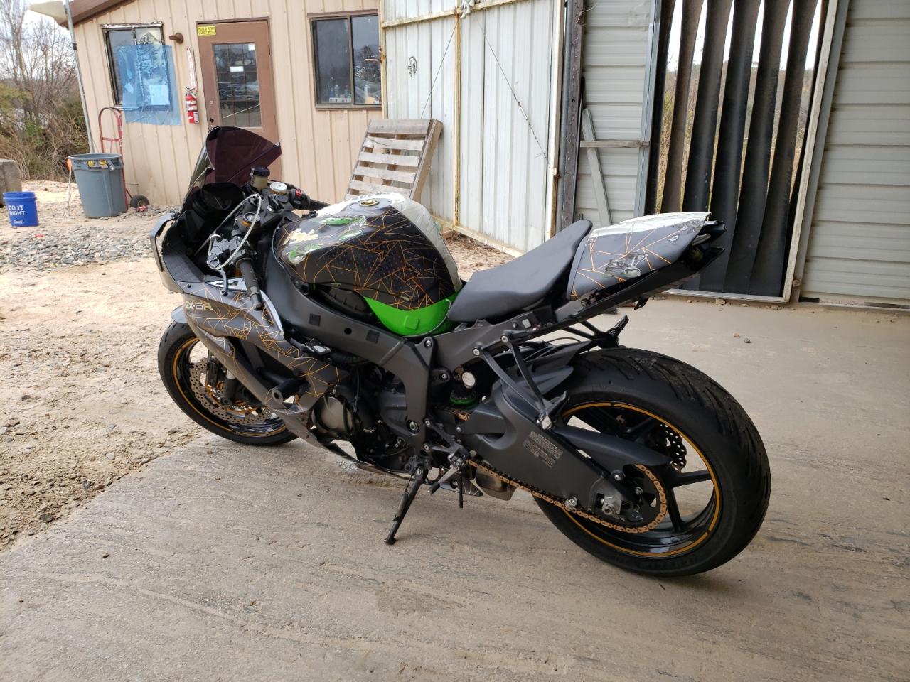 Image 3 of 2015 KAWASAKI ZX636 F 2015 with VIN JKBZXJF14FA006174