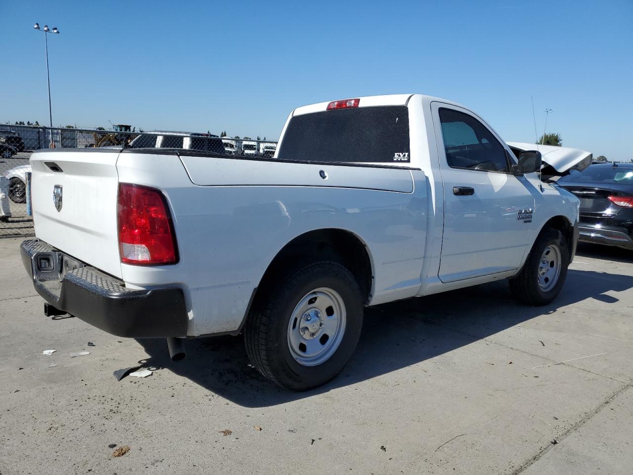 Изображение 3 2019 RAM 1500 CLASSIC TRADESMAN 2019 с VIN 3C6JR6AG2KG555207