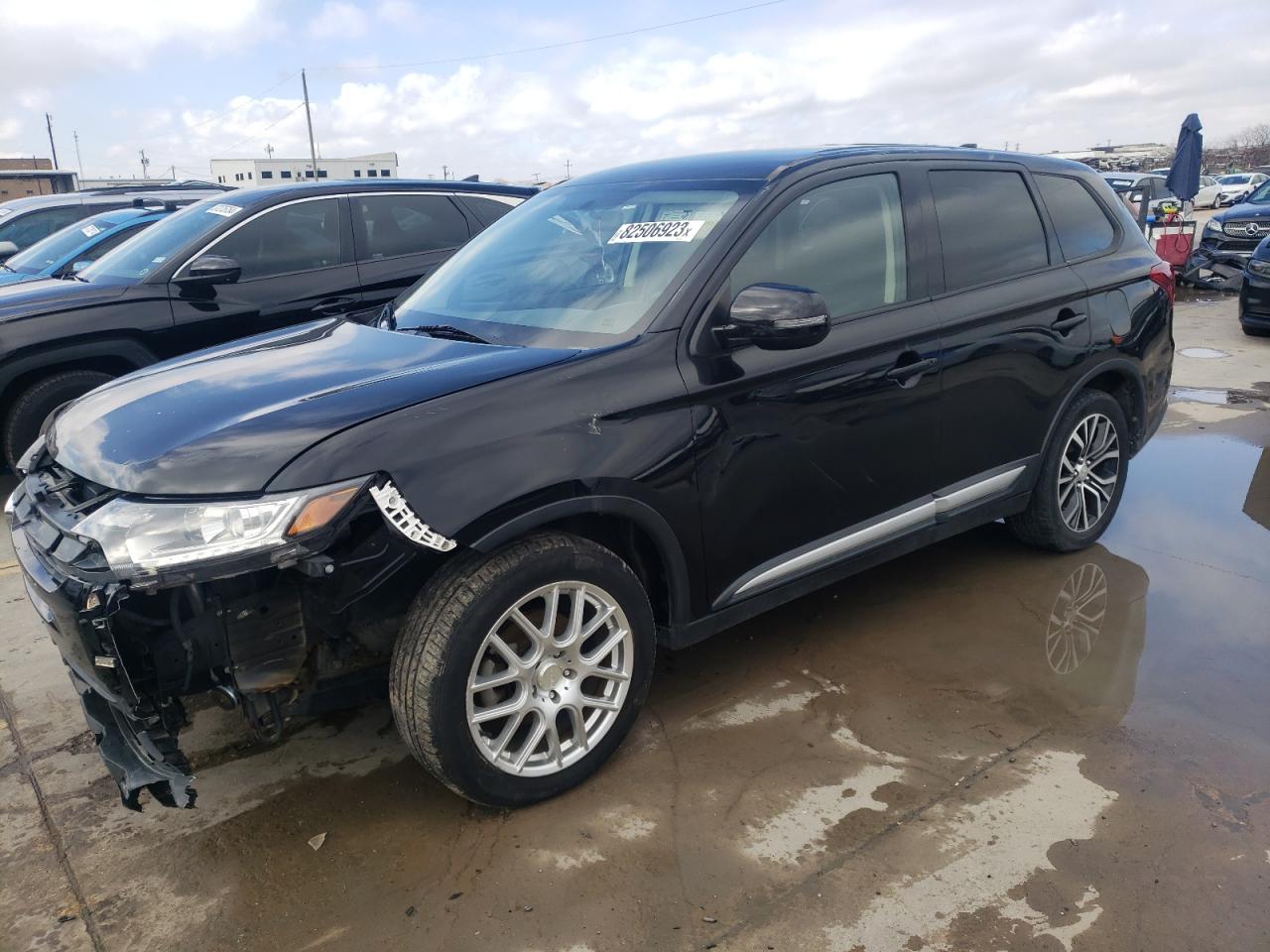 2018 MITSUBISHI OUTLANDER SE 2018 image