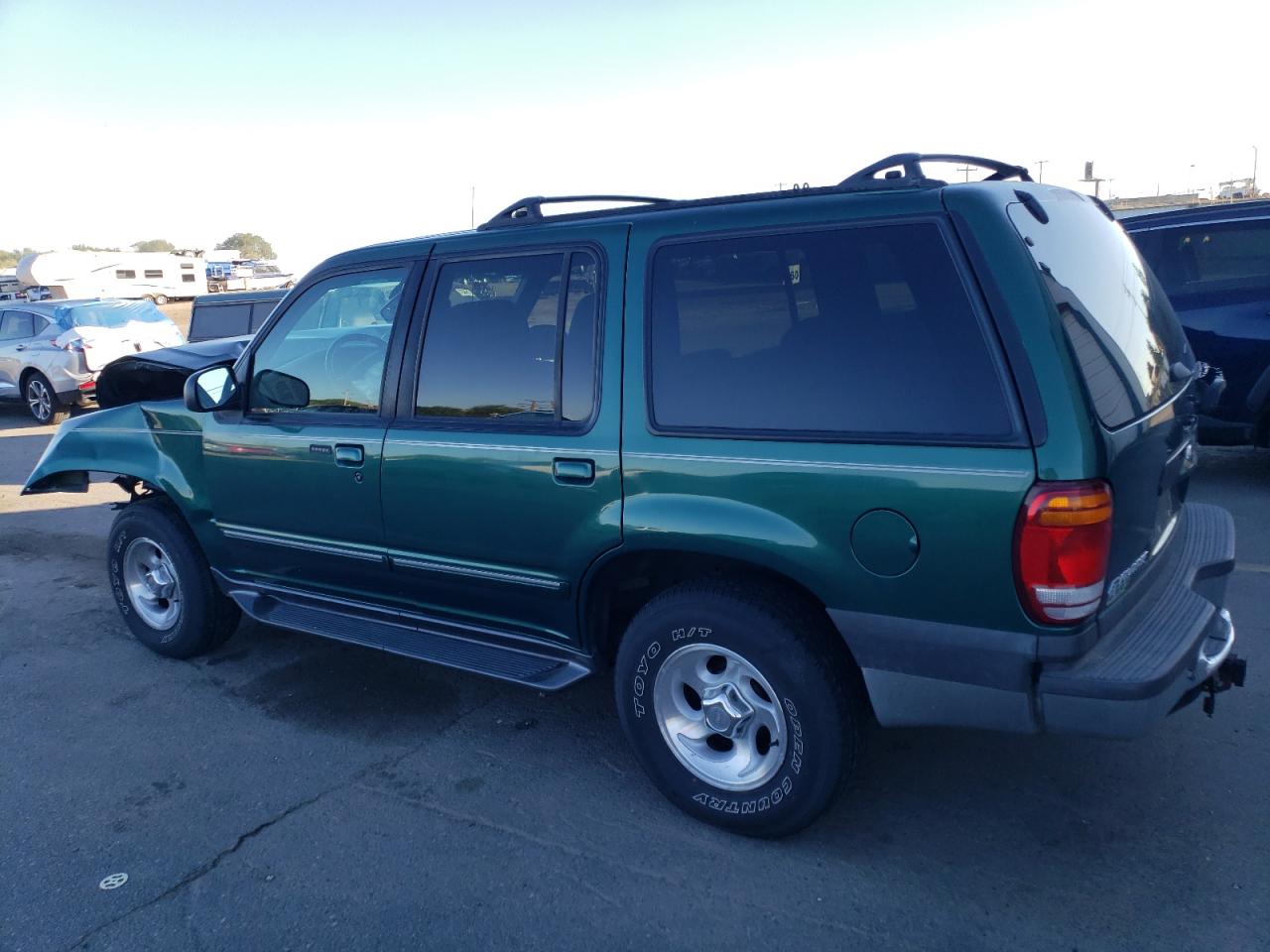 Image 2 of 1999 FORD EXPLORER  1999 with VIN 1FMZU34E4XZB52724