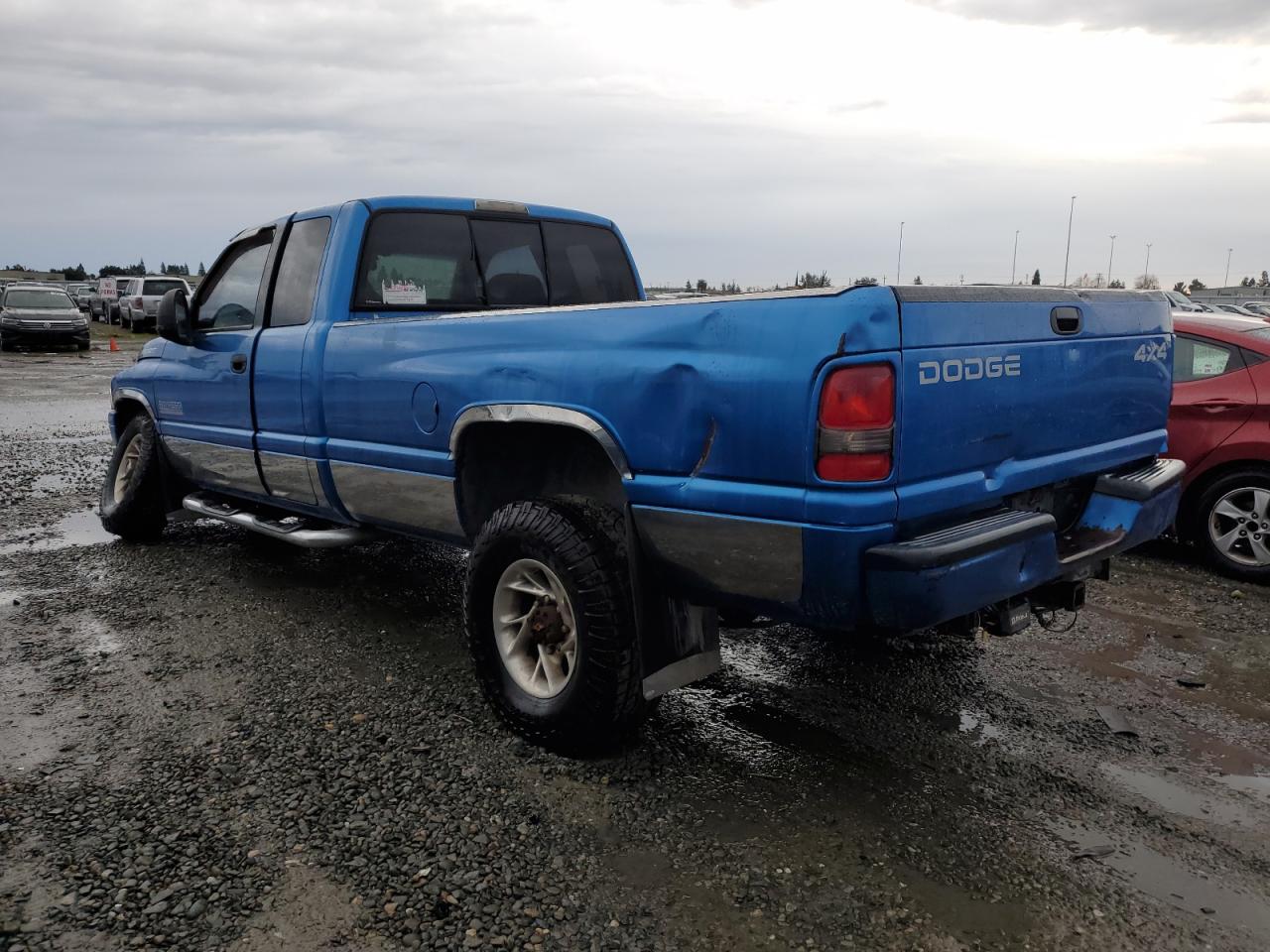 Image 2 of 1999 DODGE RAM 2500  1999 with VIN 3B7KF2369XG231293