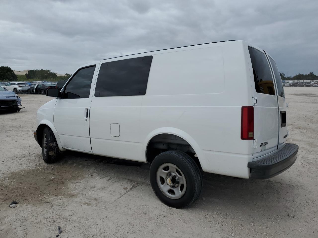Изображение 2 2005 CHEVROLET ASTRO  2005 с VIN 1GCDM19X35B121354