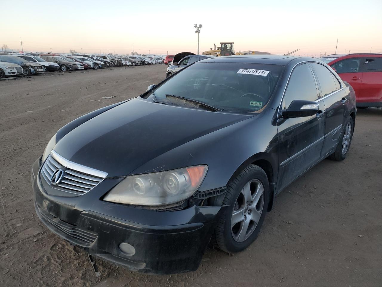 Image 1 of 2005 ACURA RL  2005 with VIN JH4KB16535C005659