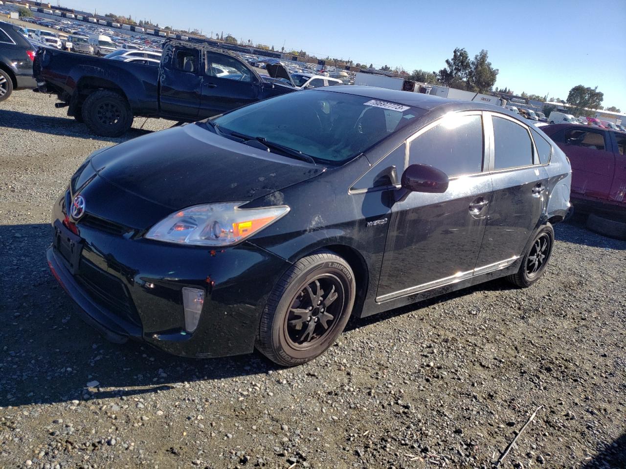 Image 1 of 2013 TOYOTA PRIUS  2013 with VIN JTDKN3DU8D5568093