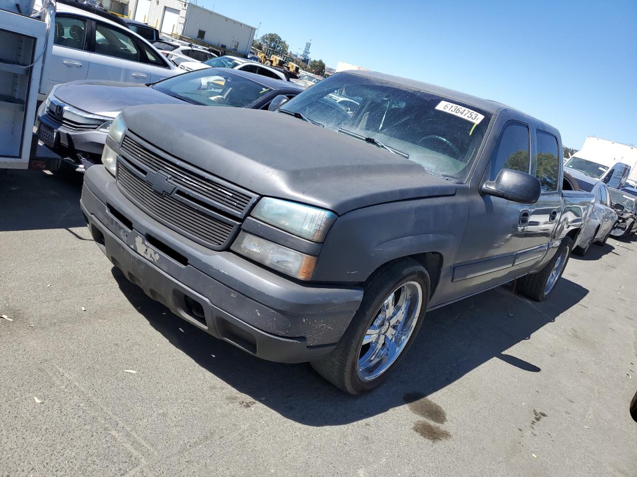 Image 1 of 2006 CHEVROLET SILVERADO C1500 2006 with VIN 2GCEC13T761130332