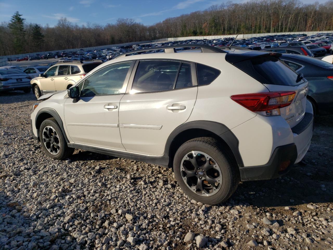 Obraz 2 z 2021 SUBARU CROSSTREK  2021 z VIN JF2GTABC4M8344300