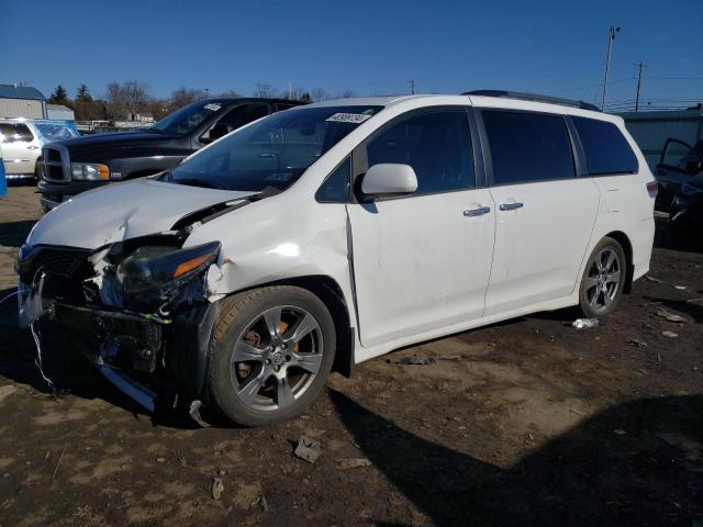 Obraz 1 z 2018 TOYOTA SIENNA SE 2018 z VIN 5TDXZ3DC6JS912849