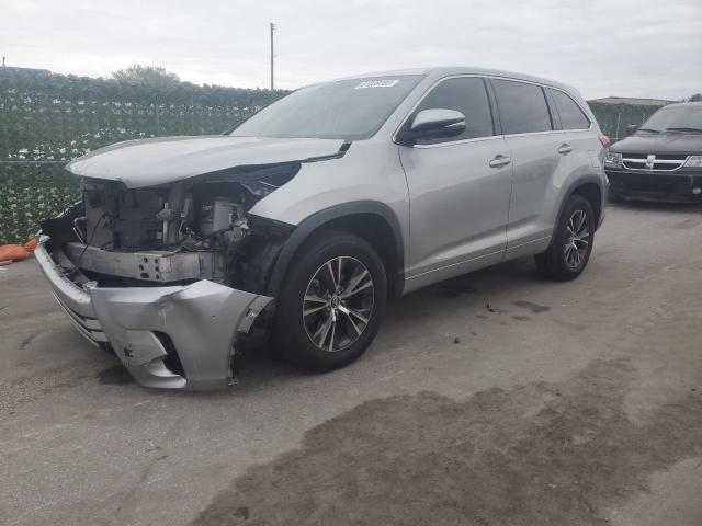 Изображение 1 2018 TOYOTA HIGHLANDER LE 2018 с VIN 5TDZARFH7JS039060