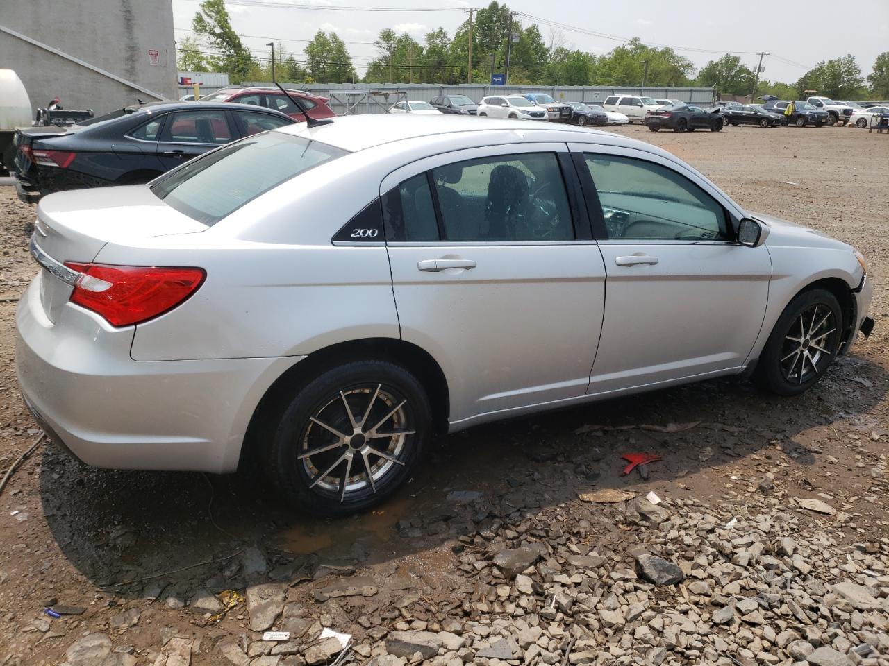 Image 3 of 2012 CHRYSLER 200 LX 2012 with VIN 1C3CCBAB9CN135036