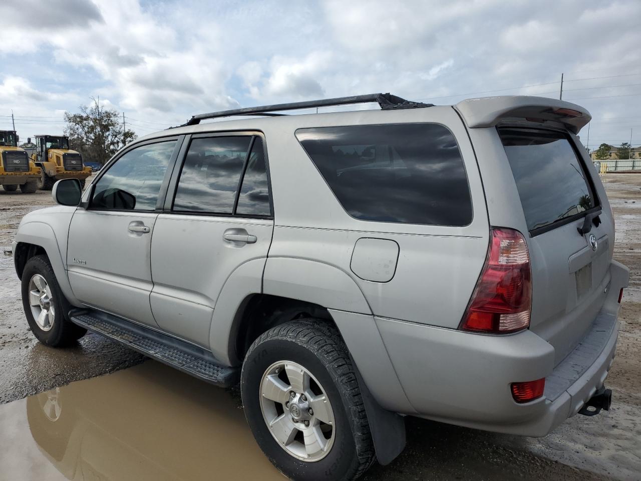 Image 2 of 2005 TOYOTA 4RUNNER LIMITED 2005 with VIN JTEZT17R350020920