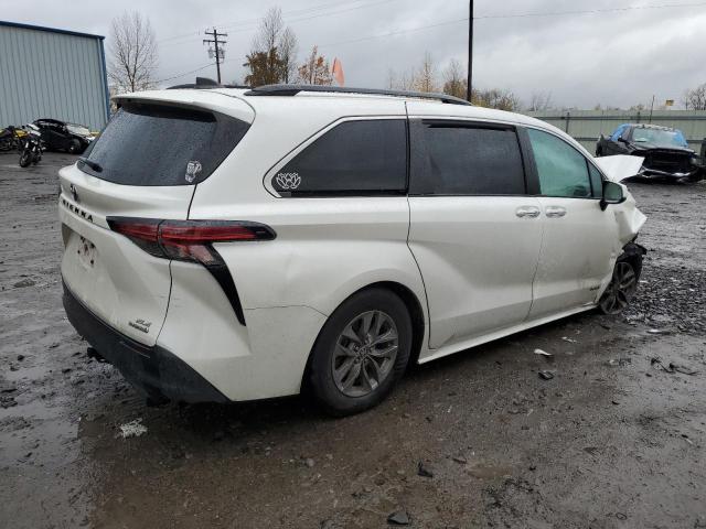 Image 3 of 2021 TOYOTA SIENNA XLE 2021 with VIN 5TDJRKEC9MS022106