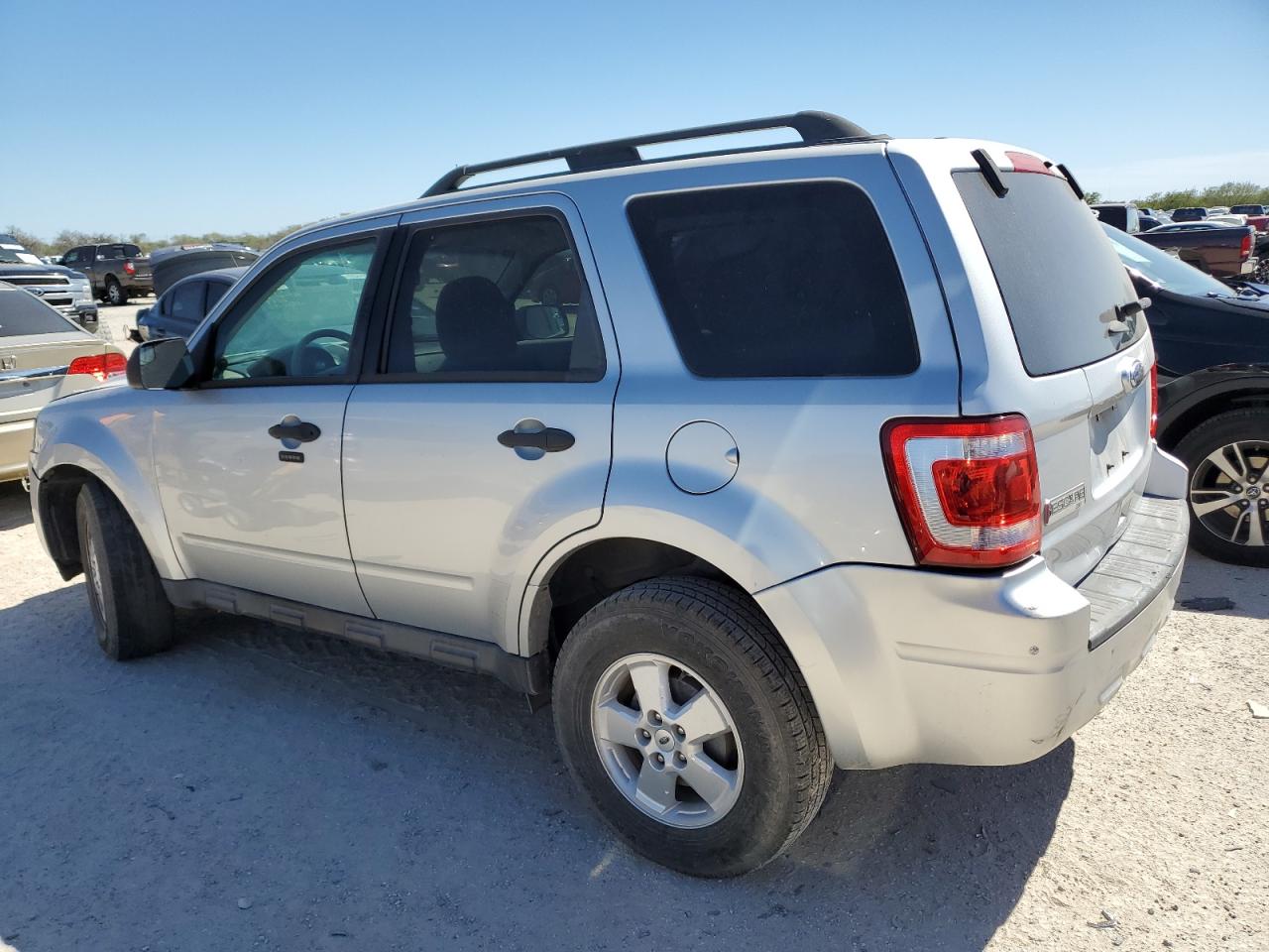 Image 2 of 2012 FORD ESCAPE XLT 2012 with VIN 1FMCU0D73CKC27647