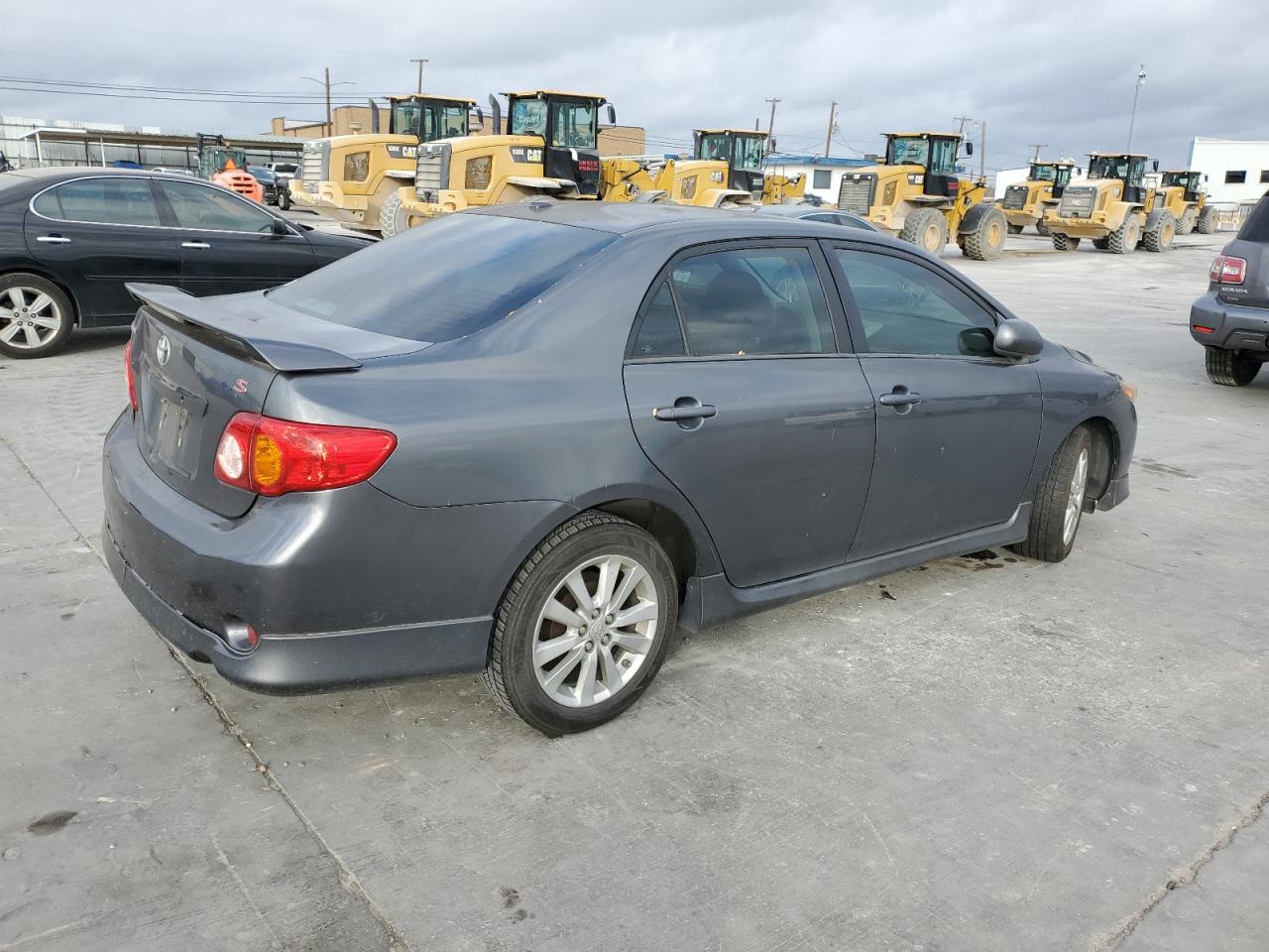 Изображение 3 2010 TOYOTA COROLLA BASE 2010 с VIN 2T1BU4EE2AC439197