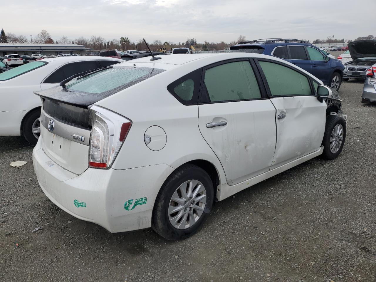 Image 3 of 2013 TOYOTA PRIUS PLUG-IN  2013 with VIN JTDKN3DP8D3045355