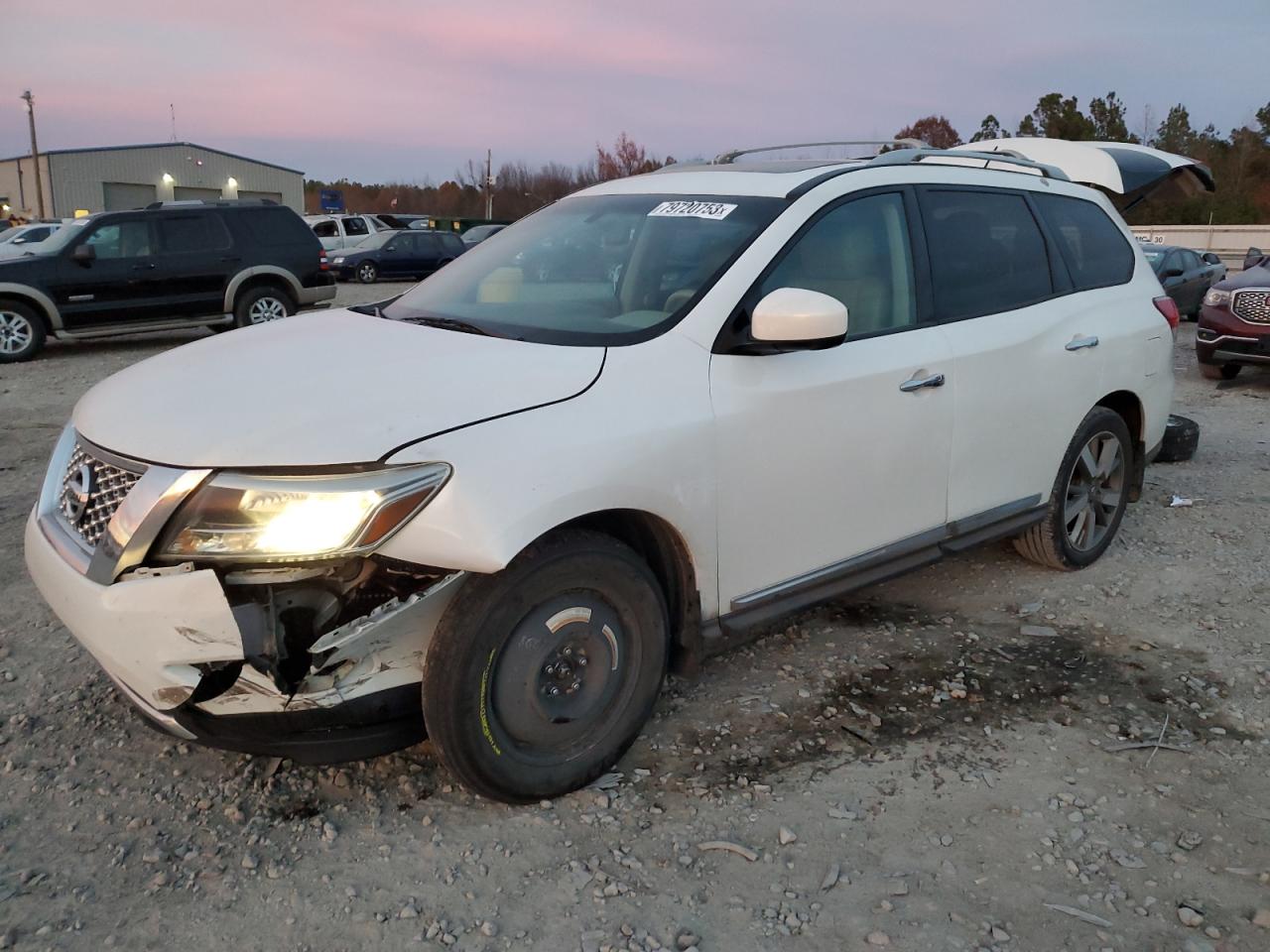 Obraz 1 z 2014 NISSAN PATHFINDER S 2014 z VIN 5N1AR2MN7EC664521