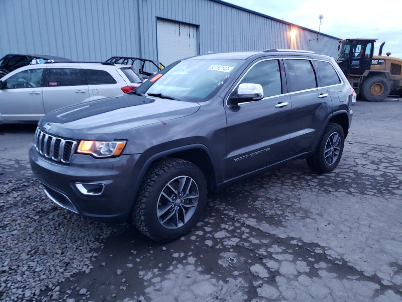 Image 1 of 2017 JEEP GRAND CHEROKEE LIMITED 2017 with VIN 1C4RJFBG6HC841977