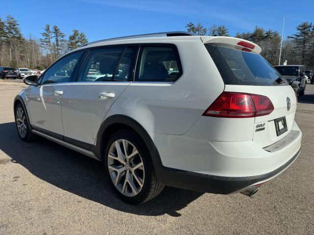Image 3 of 2017 VOLKSWAGEN GOLF ALLTRACK S 2017 with VIN 3VWH17AU3HM529071