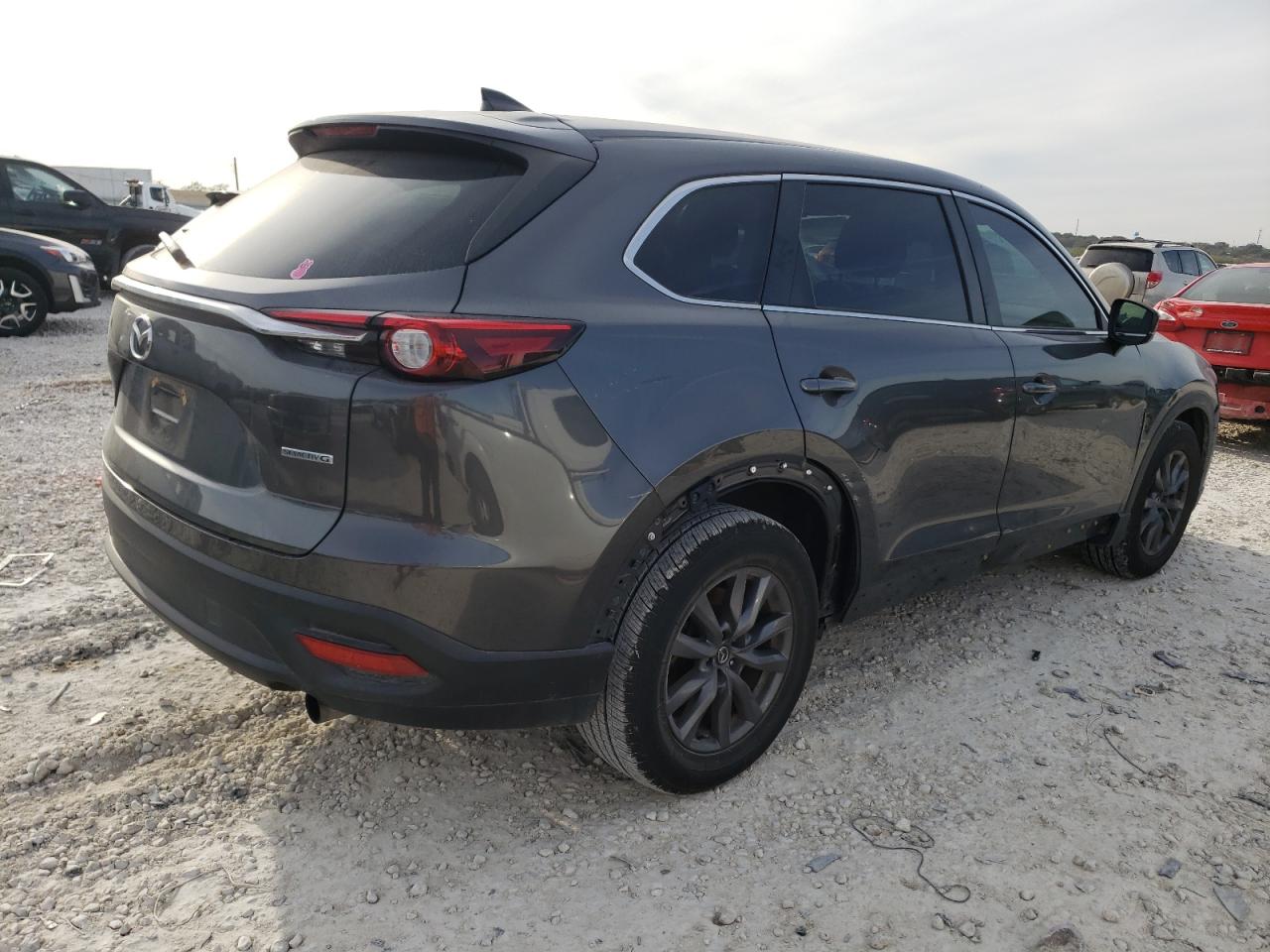 Obraz 3 z 2021 MAZDA CX-9 SPORT 2021 z VIN JM3TCABY0M0528048