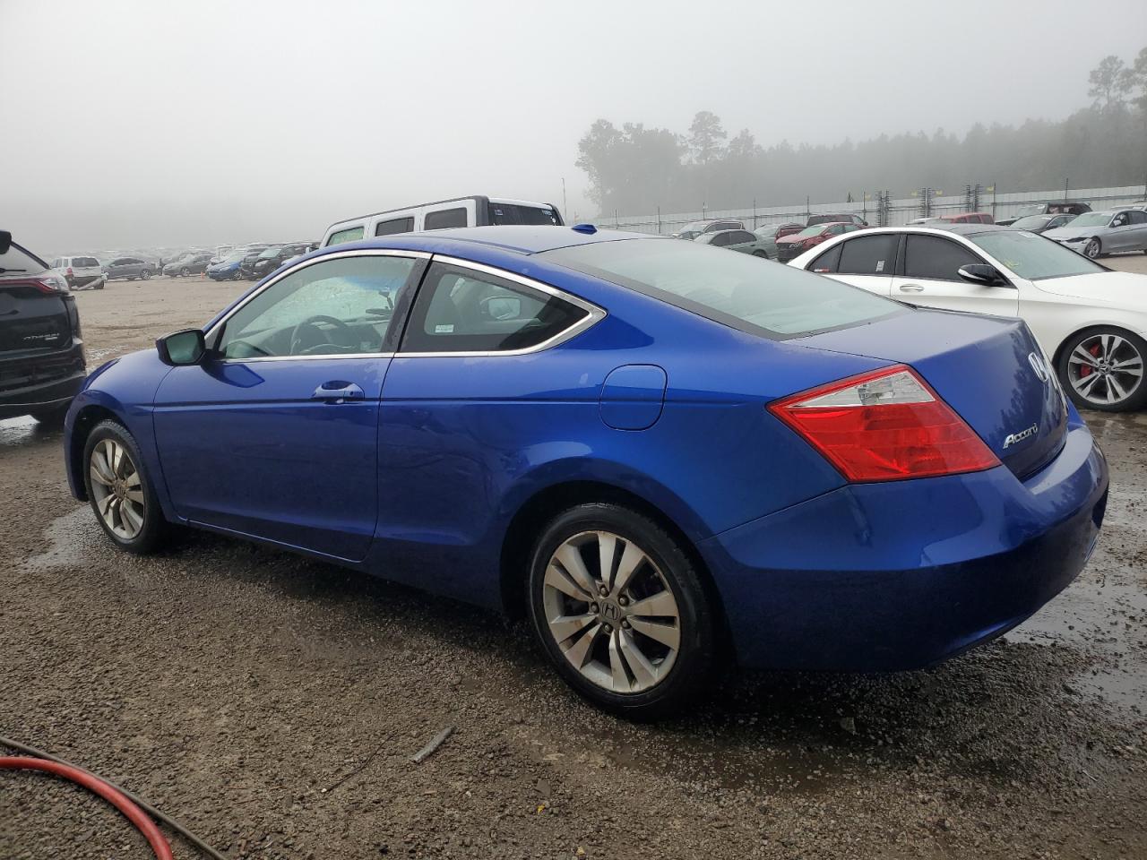 Image 2 of 2010 HONDA ACCORD EXL 2010 with VIN 1HGCS1B8XAA015988