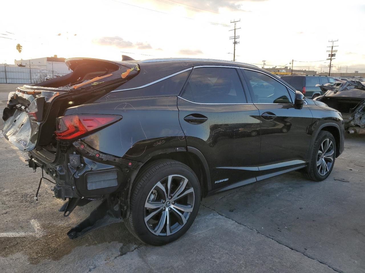 Obraz 3 z 2022 LEXUS RX 450H 2022 z VIN 2T2HGMDA9NC090198