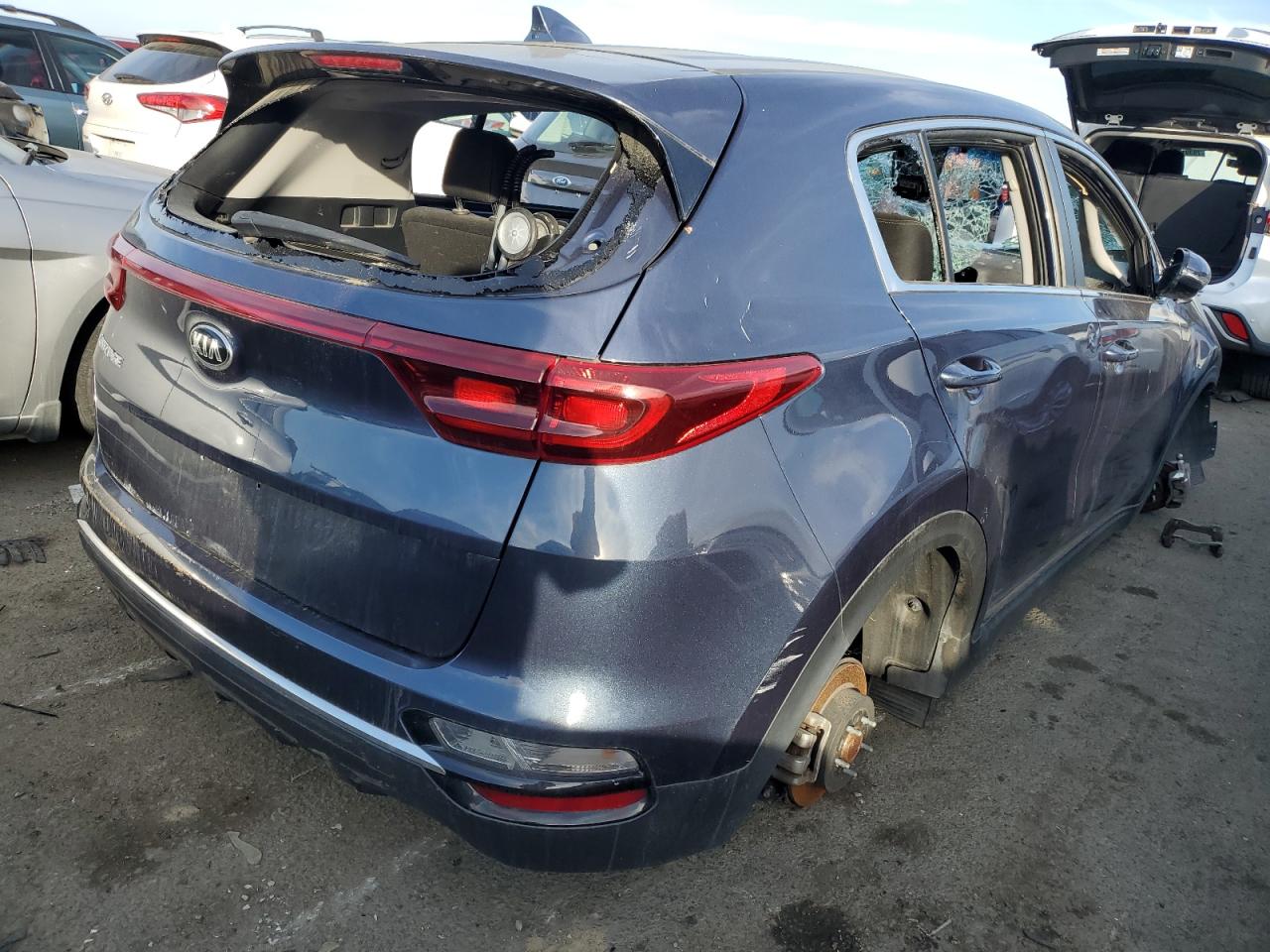 Obraz 3 z 2020 KIA SPORTAGE LX 2020 z VIN KNDPM3AC8L7840097