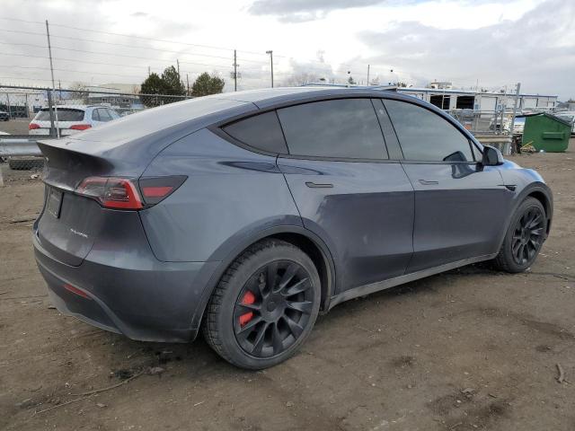 Obraz 3 z 2022 TESLA MODEL Y  2022 z VIN 7SAYGDEE5NF315012