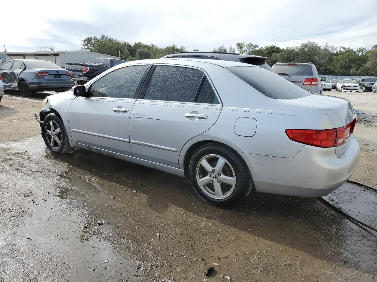 Изображение 2 2005 HONDA ACCORD EX 2005 с VIN 1HGCM56715A111582