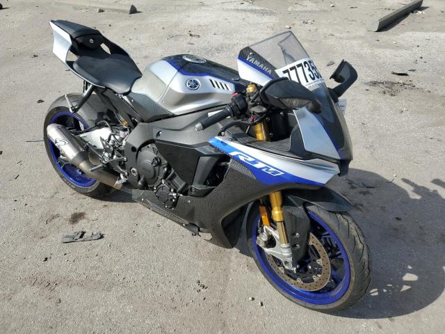 Obraz 1 z 2019 YAMAHA YZFR1M  2019 z VIN JYARN40E5KA000838