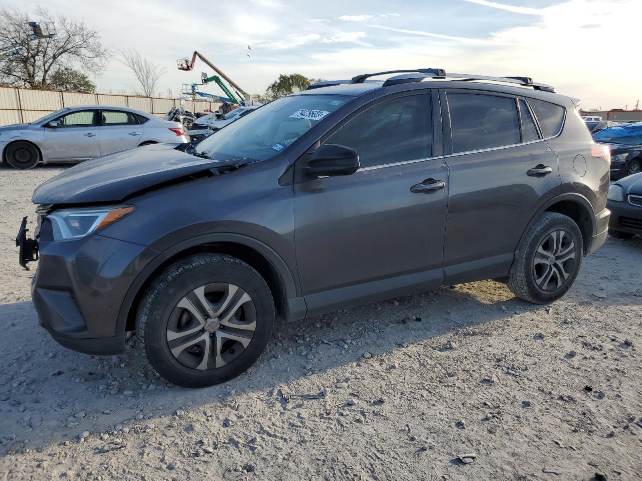 Obraz 1 z 2018 TOYOTA RAV4 LE 2018 z VIN JTMZFREV6JJ177923