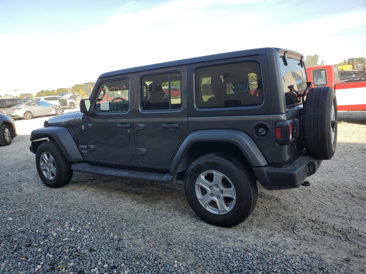Obraz 2 z 2019 JEEP WRANGLER UNLIMITED SPORT 2019 z VIN 1C4HJXDN0KW595401