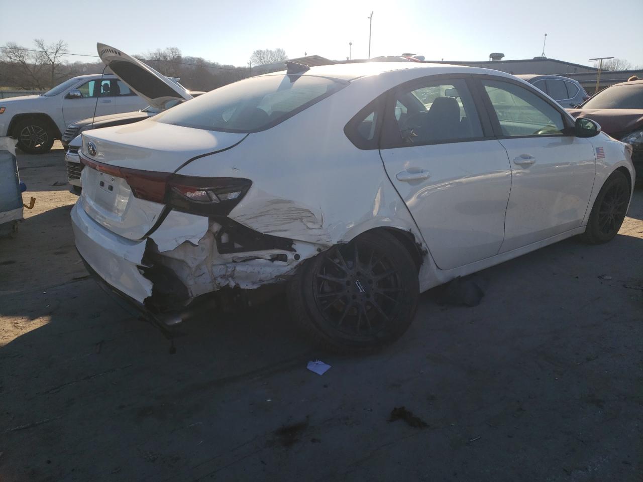Image 3 of 2019 KIA FORTE FE 2019 with VIN 3KPF24AD8KE022383