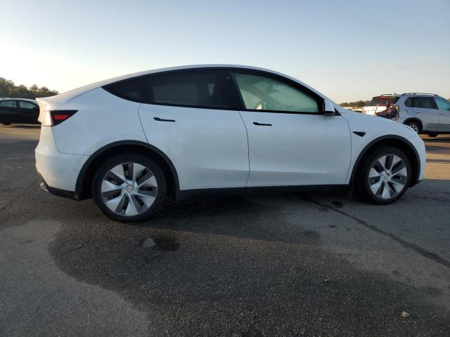 Image 3 of 2021 TESLA MODEL Y  2021 with VIN 5YJYGAED2MF177088