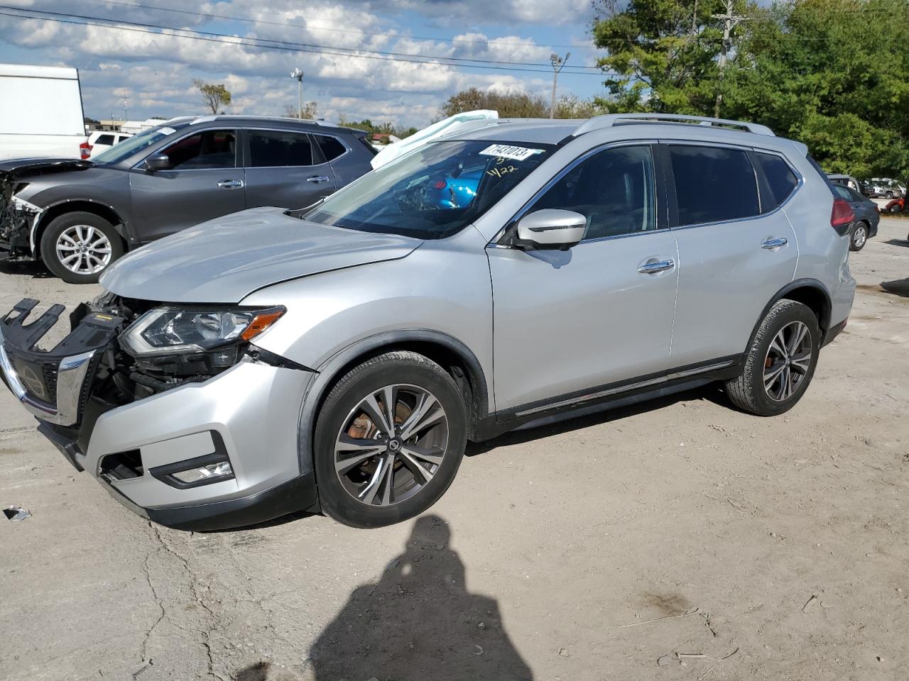 Obraz 1 z 2017 NISSAN ROGUE S 2017 z VIN JN8AT2MV2HW283592