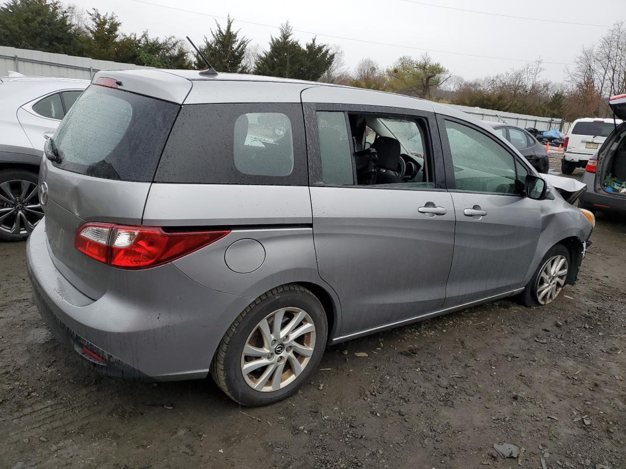 Obraz 3 z 2013 MAZDA 5  2013 z VIN JM1CW2BL0D0158116