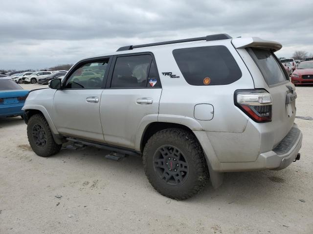 Изображение 2 2019 TOYOTA 4RUNNER SR5 2019 с VIN JTEBU5JR3K5692098