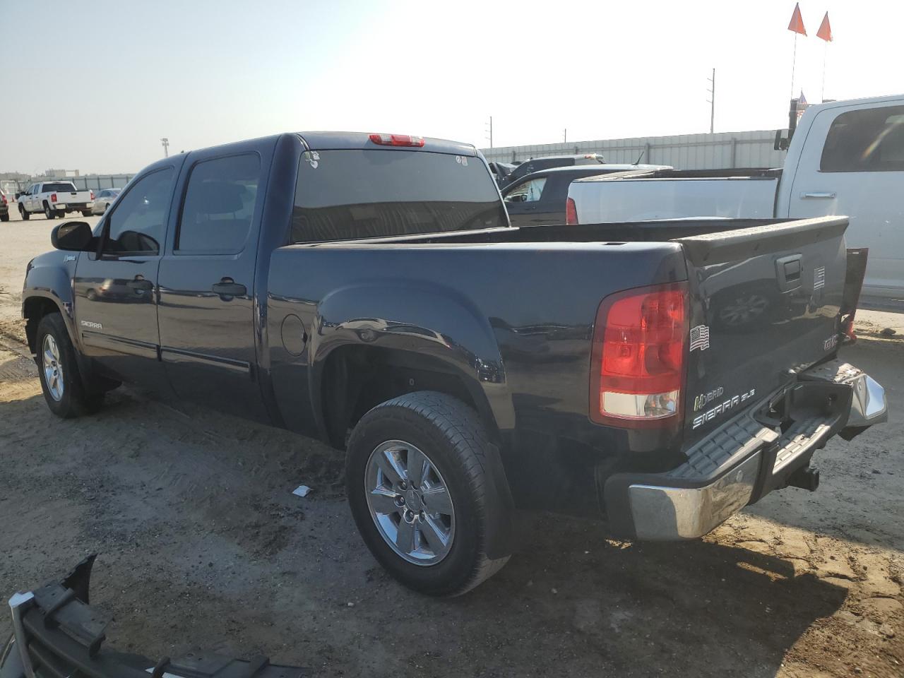Image 2 of 2010 GMC SIERRA C1500 HYBRID 2010 with VIN 3GTXCYEJ4AG129538