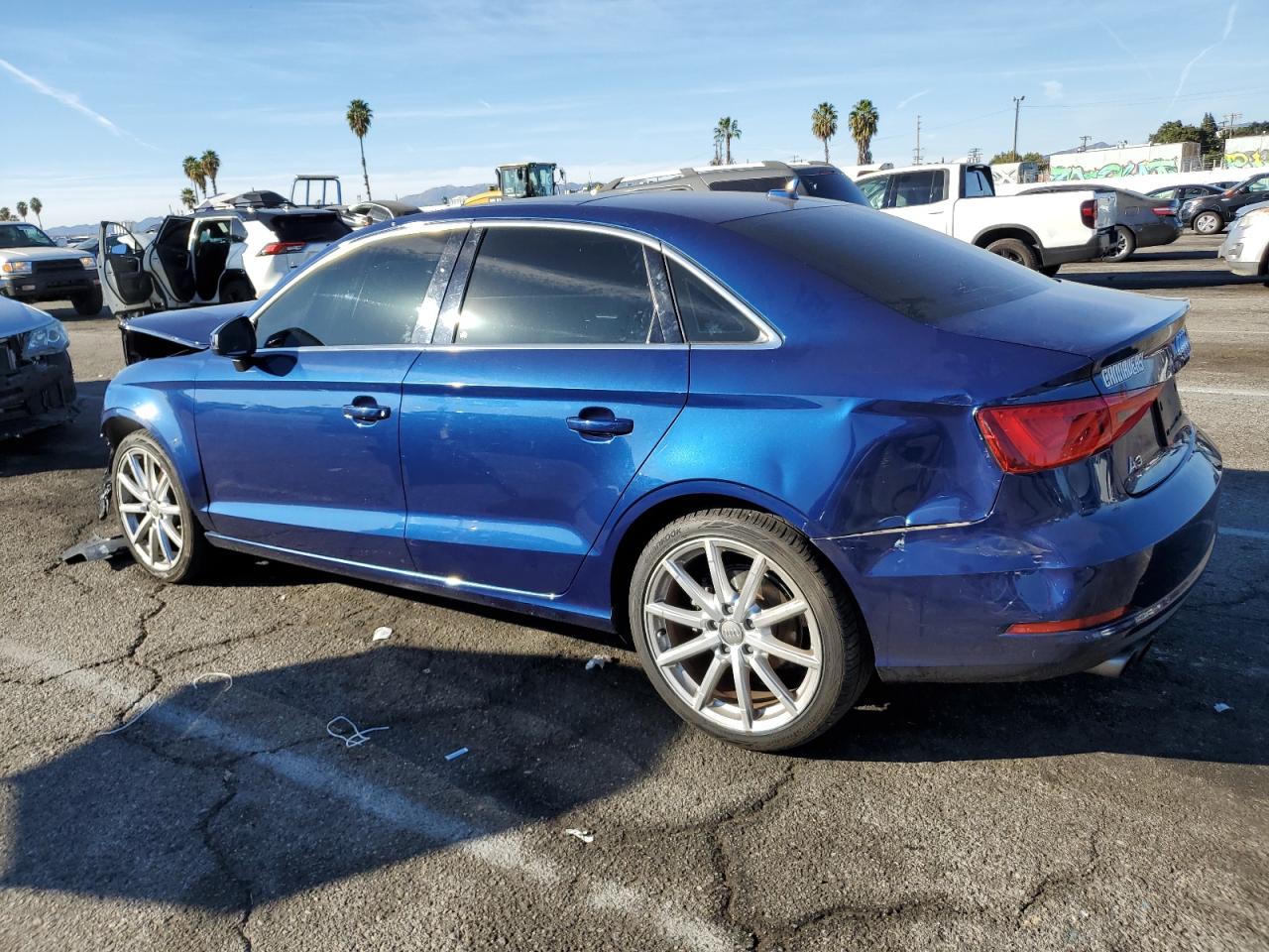 Изображение 2 2015 AUDI A3 PREMIUM PLUS 2015 с VIN WAUCCGFF5F1068142